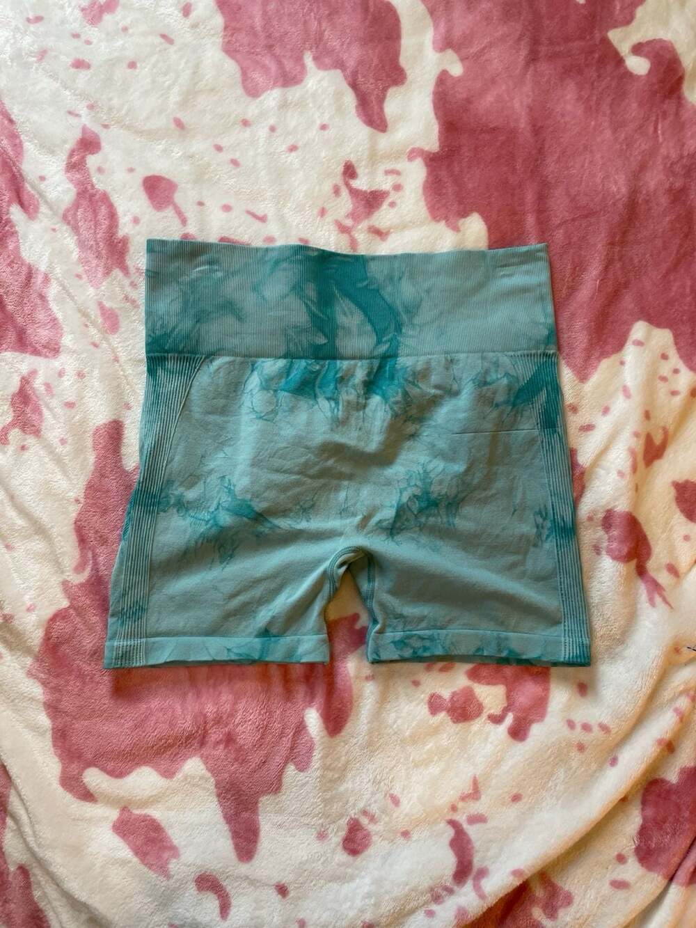 Seamless Tie Dye Scrunch Butt Workout Shorts Size L